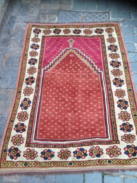 Manastır prayer rug.All naturel colors and good condition.156x110cm                         