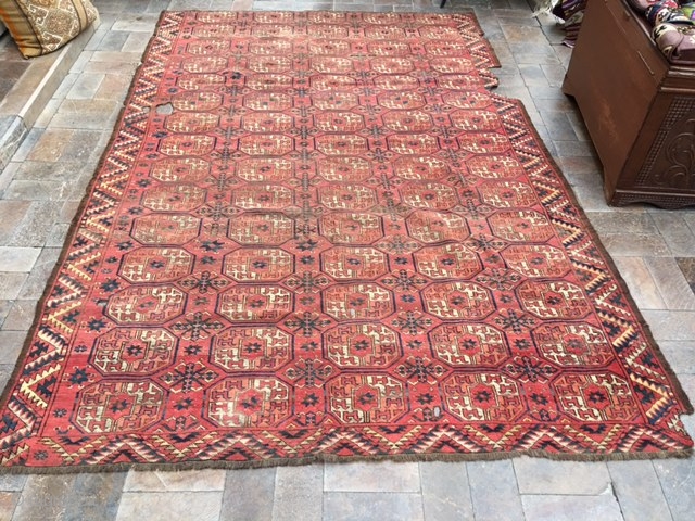 Yamut or Ersari main carpet with tauk nuska guls, fragmented at top .190x290cm                    