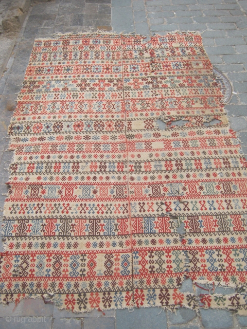 Central Anatolian old cicim with all naturel colors.140x260cm                         