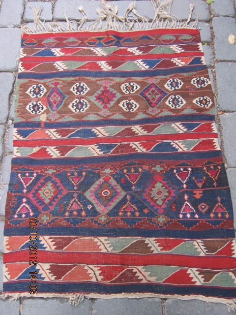 East Anatolian fragment kilim.About 130-140 years old and with all naturel colors.116x85cm                     