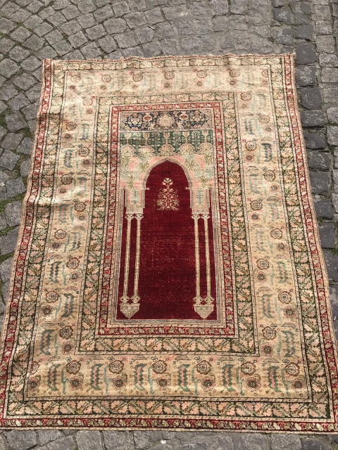 Late 19th century BANDIRMA SILK
161x125
For More Information Whatsapp +61-415-799-757                        