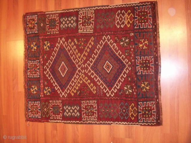 
century Karakeçili (Bergama)
size :94*113cm
www.coseturche.com                             