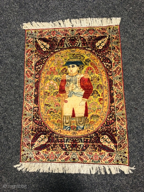 Fine antique Persian Kirman pictorial rug displaying Napoleon Bonaparte. Size: ca. 87x62cm / 2'9''ft by 2'1''ft                 