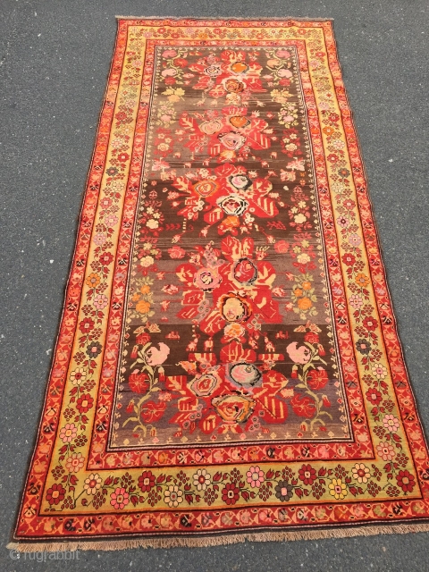 Antique Caucasian Karabagh rug with a so called Gol Farang or French flower design. Age: circa 1910, size: ca. 275x130cm / 9ft x 4'2''ft www.najib.de        