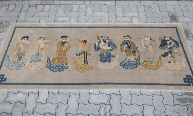 Chinese pictorial rug displaying rulers of different eras, size: ca. 245x105cm / 8ft x 3'5''ft                  