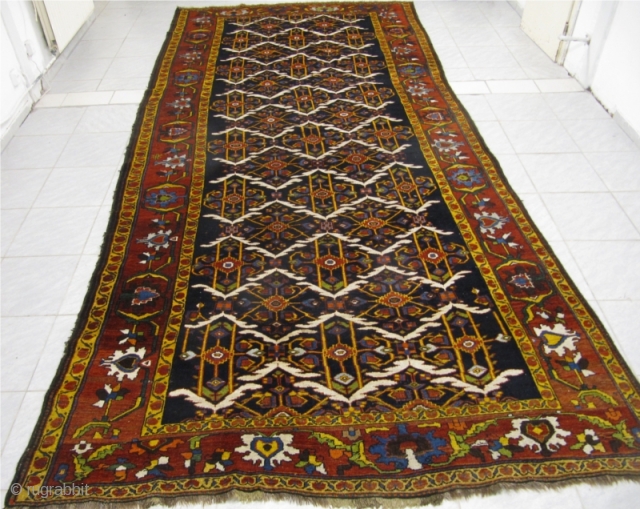 Antique Persian Bakhtiary rug with beautiful colors. Circa 1880. Wool foundation. Fantastic border, good overall condition. Size: 405x190cm / 13'3'' x 6'3'' More pictures on www.najib.de       