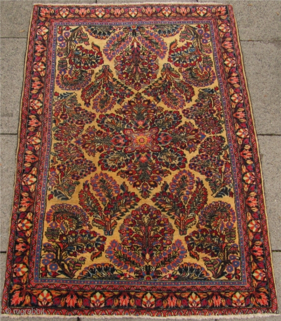 Very nice antique white ground Sarough rug. Size: ca 145x100cm / 4'8'' x 3'3''                   