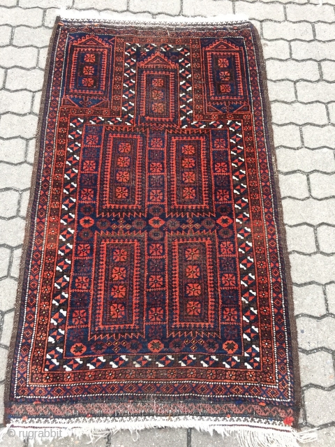 Antique Baluch prayer rug, size : ca 150cm x 87cm / 5'ft x 2'9''ft                   