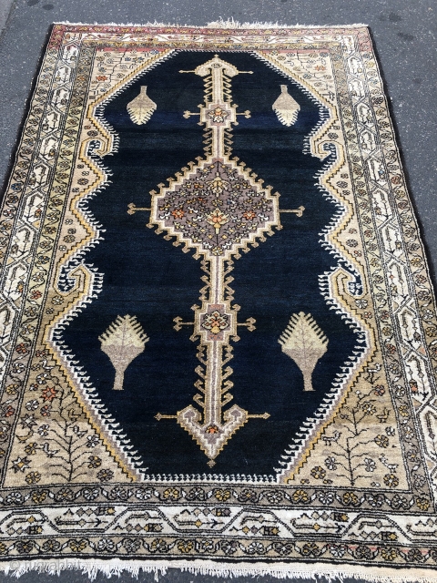 Antique Persian Malayer rug, size 225x155cm / 7'4''ft by 5'1''ft, very nice navy blue field.                  