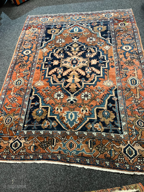 A very nice small antique Persian Heriz rug, size ca. 190x140cm / 6’3ft by 4‘6ft http://www.najib.de
                 