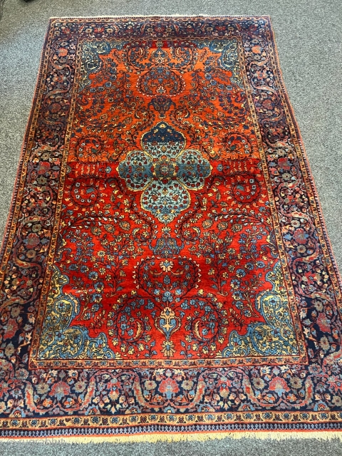 A fine antique Kashan rug from the prestigious Atashoglu workshop. Age: circa 1920. Very fine kurk wool, size: ca. 210x125cm / 7ft by 4‘2ft http://www.najib.de        