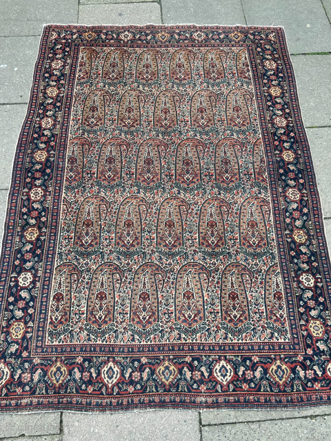 A fine antique Persian Senneh rug, beautiful drawing of the Boteh design. Size: circa 200x145cm / 6‘6ft by 4‘8ft http://www.najib.de             