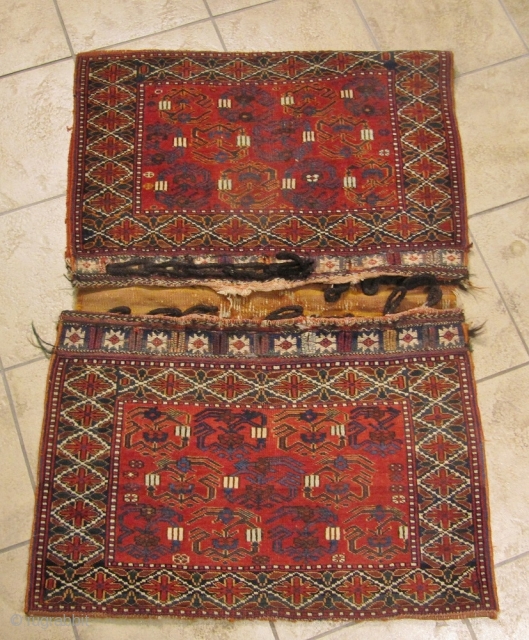 Antique tribal doublebag woven by Afshar tribes of Southpersia. All natural colors, very nice collector´s item. www.najib.de                