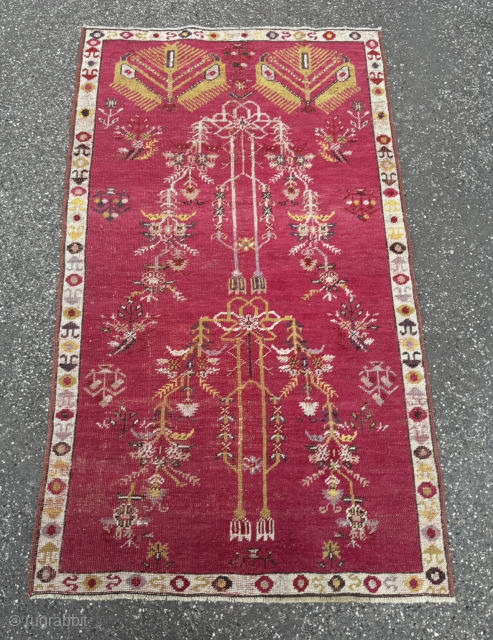 Antique Central Anatolian Kirsehir rug, age: 19th century. Size: 145x85cm / 4’8ft by 2’8ft  http://www.najib.de                 