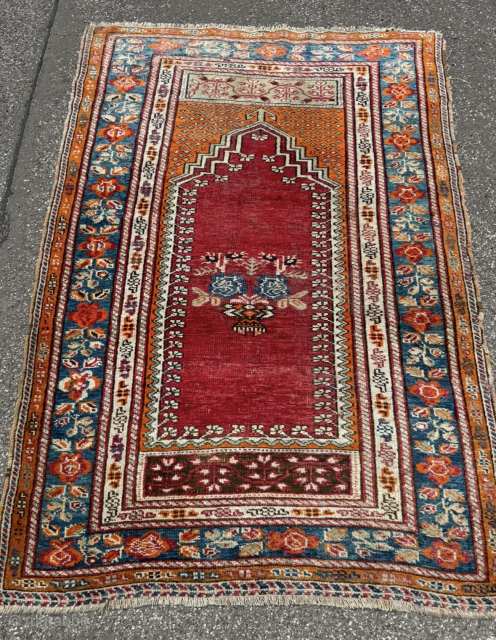 Rare antique Caucasian Karabagh prayer rug. The border pattern can be seen as a field design in many Gol Farang Karabagh rugs. Age: circa 1900. Size: circa 180x130cm / 6ft by 4,3ft  ...