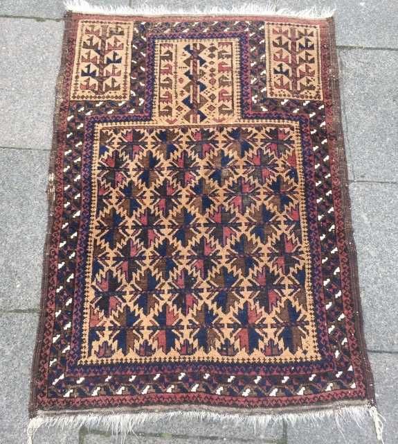 Antique camel ground Baluch prayer rug. Beautiful collector´s piece. Size : ca 130cm x 90cm / 4'3'' x 3'ft www.najib.de . Like us on Facebook: Najib Gallery      