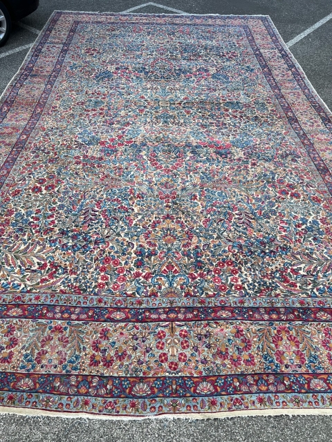 A highly decorative antique Persian Kirman carpet, oversize: 605x360cm / 19’9ft by 11’9ft  http://www.najib.de                  