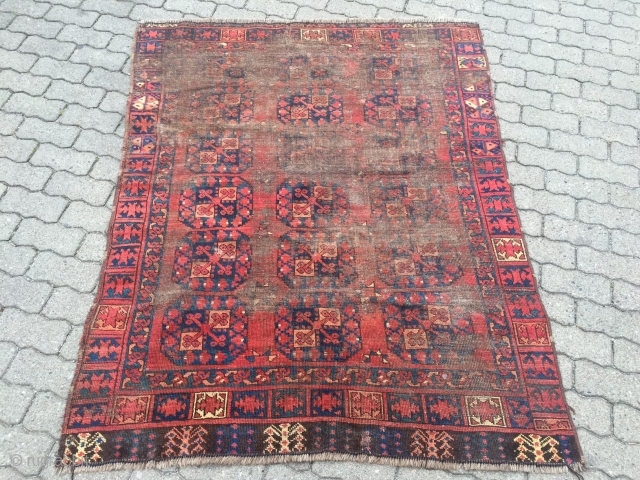 Antique Turkmen Ersari (Engsi??), worn but older then many other examples. Size: 175x140cm / 5'8''ft x 4'6''ft www.najib.de               