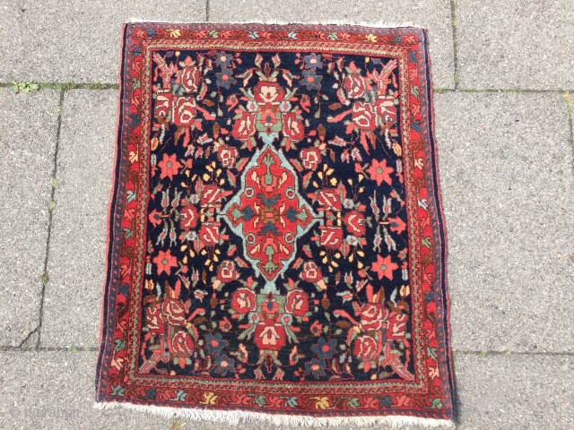 Fine antique Persian Bidjar Poshti. circa 1900. size: ca 75x63cm / 2'5'' x 2'1''ft                   