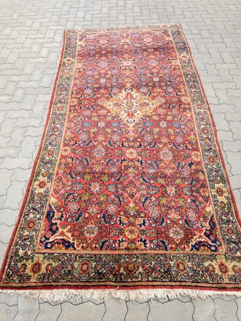 Antique Persian Malayer rug, size: 315x145cm / 10'4''ft x 4'8''ft.                       