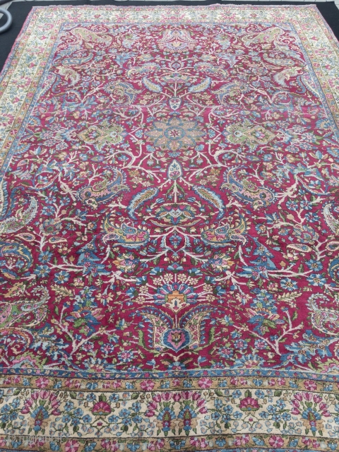 Fine antique Persian Kirman Ravar carpet. Size: 380x275cm / 12'5''ft x 9'1''ft, little old moth damage in the border (see picture)            