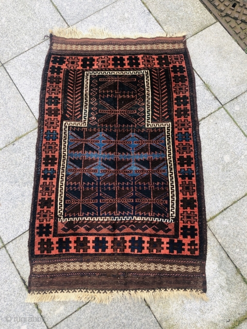 This antique Timuri Baluch prayer rug has beautiful shades of indigo blue, very nice large kilims and glossy, shiny wool. Good condition, size: ca. 123x80cm / 4'1''ft by 2'6''ft    