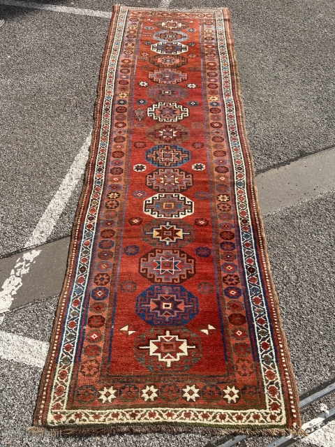 Antique Persian Bidjar Gerrus long rug with Memling gul design, wool foundation. Age: 19th century, size: ca. 335x105cm / 11ft x 3'4''ft http://www.najib.de          