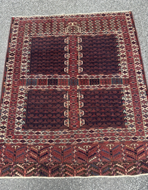 A very nice antique Turkmen Yomud Ensi, circa 150 years old. Very nice collectors piece. Size circa 160x130cm / 5,3ft by 4,3ft http://www.najib.de