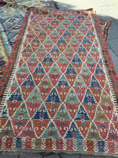 Very nice antique Anatolian Sivrihisar kilim, woven in one piece. Age: circa 1850. Size: ca. 285x157cm / 9'4''ft x 5'2''ft             