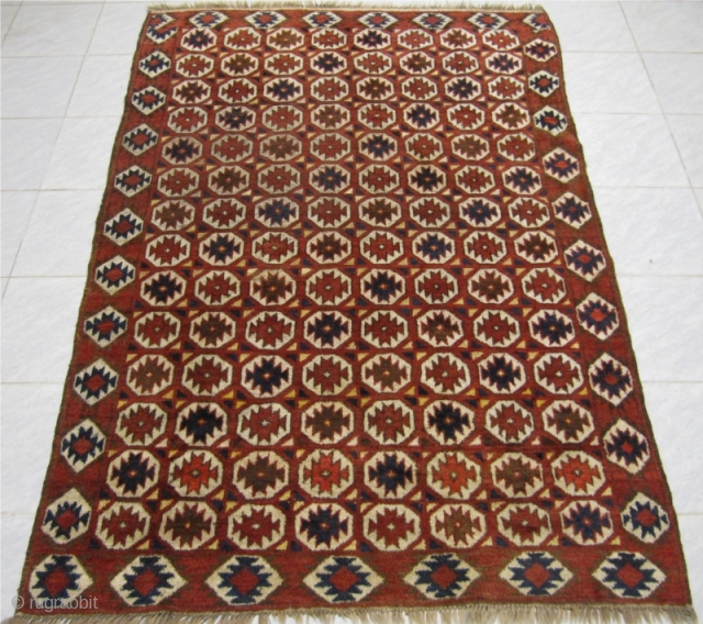 Antique Ersari. Late 19th century. Origin: Northafghanistan. Size: ca. 220cm x 150cm / 7'3''x 5' More pictures on www.najib.de              