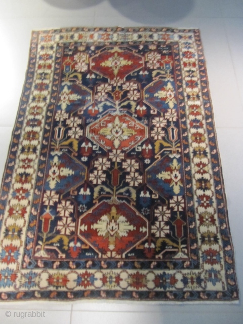 ref: 185 / KUBA SEICHOUR, CAUCASIAN ANTIQUE RUG END OF 19TH CENTURY, CARPET IS IN GOOD CONDITION FULL PILE, HAS JUST TWO SMALL REPAIRS
SIZE 4'9 X 3'3  /  1.45 X  ...