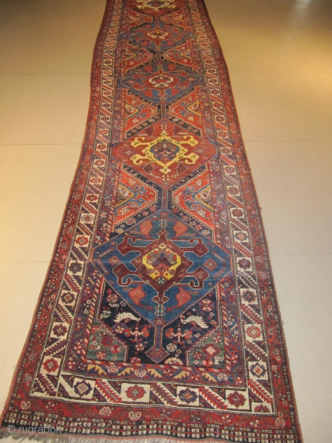 Quashquai Persian antique rug, 19th century, perfect condition
size: 495 X 100  /  16' X 3'                