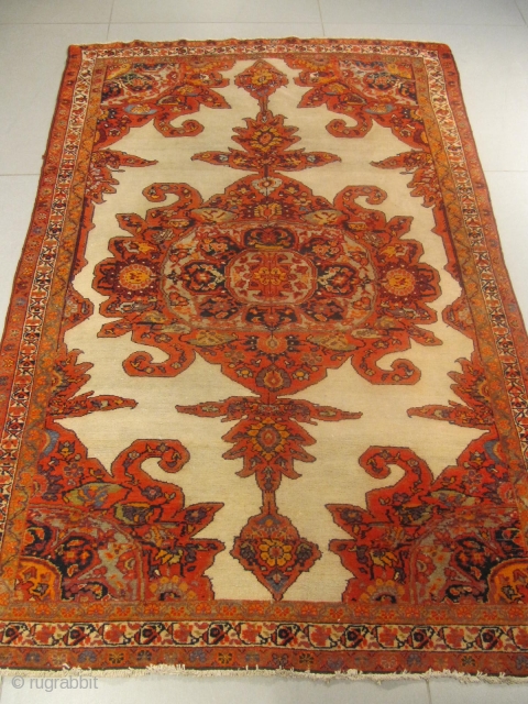 c) Malayer Persian rug, 19th century, perfect condition
size: 205 X 135  /  6' X 4'                