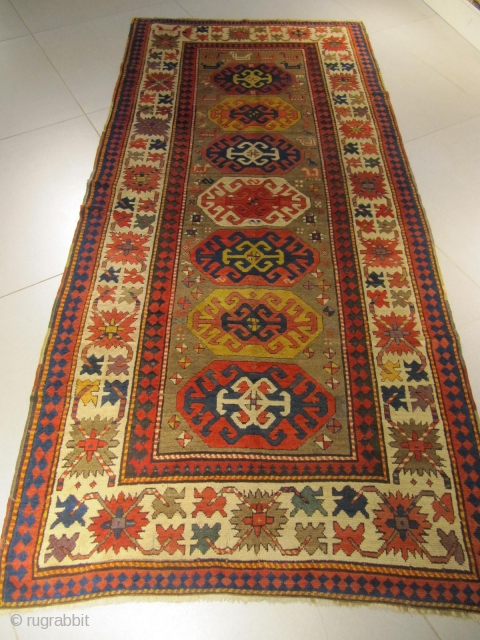 ref: S179 / GENDJE SILHANI CAUCASIAN ANTIQUE RUG END OF 19TH CENTURY ,PERFECT CONDITION 
size: 2.75 X 1.25  /  9' X 4'         