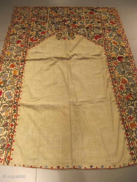 ref: S2099 / Suzani Turkmen, 19th century, perfect condition
size: 225 X 165  /  7' X 5'               