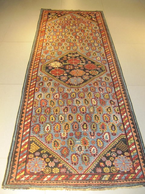 ref: 651 / Kuba Baku Khilla Caucasian antique rug, 19th century, perfect condition
size: 281 x 120  /  9' X 3'           