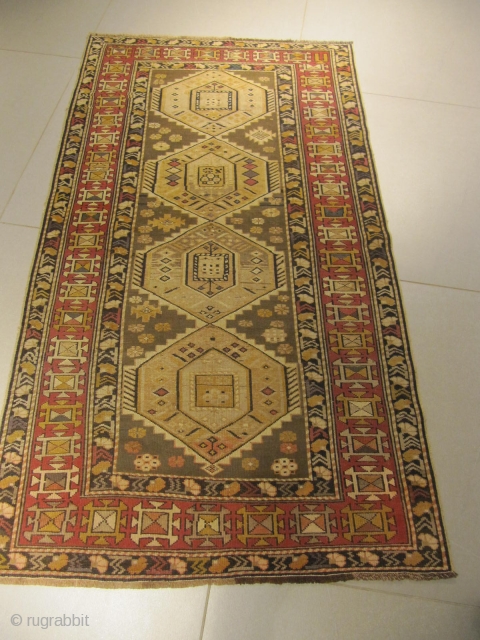 ref: S328 /Chirvan Caucasian antique rug, 19th century, perfect condition
size: 185 X 105  /  6' X 3'              