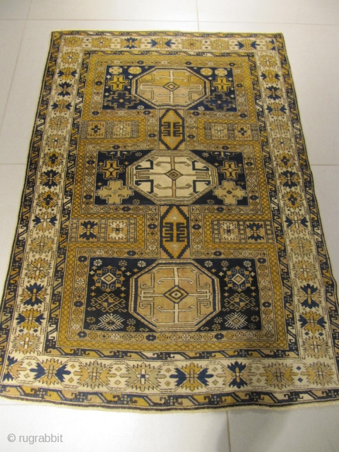 ref : S1826 / Kuba orduch Caucasian antique rug, perfect condition
size: 155 X 105  /  5' x 3'             