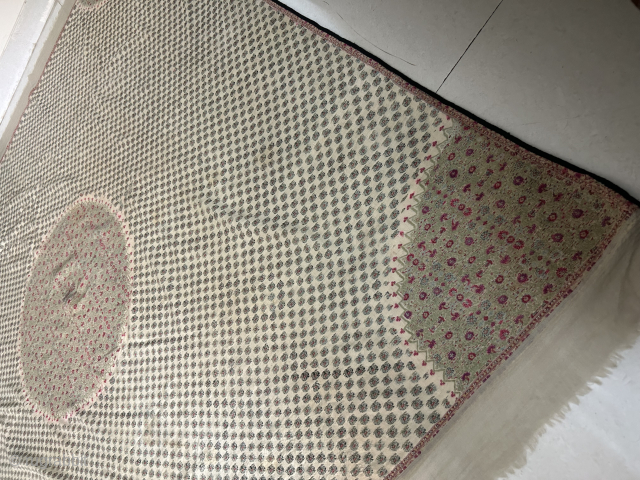 Very rare Indian Kashmir moon shawl dated 1750-1780 in perfect condition it measures 200 cm by 200cm no moth holes or stains  it’s very clean shawl      