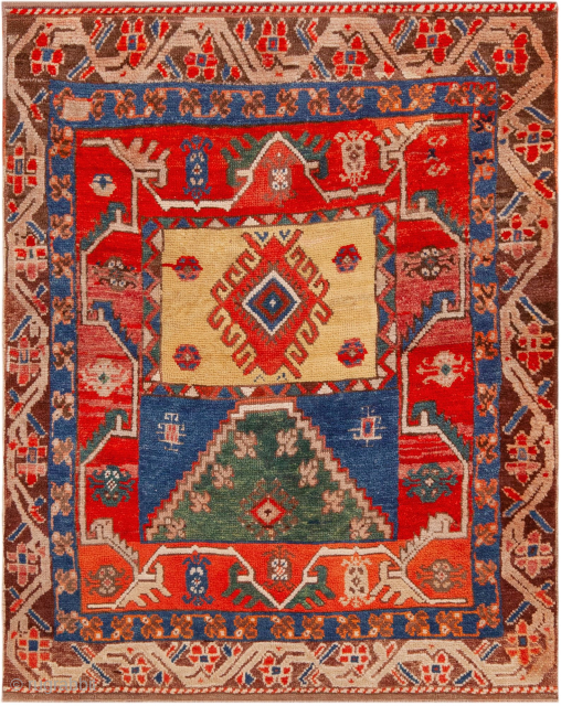 Lot # 150 Central Anatolia Konya Antique Rug ,4 ft 8 in x 3 ft 8 in (1.42 m x 1.11 m)

Property of Samy Rabinovic Collection. The sale of pieces from the  ...