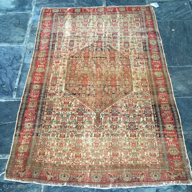 Senna Senneh Persian Rug late 18th, early 19th.
True piece for collectors. 4'2" x 6'1"
                   