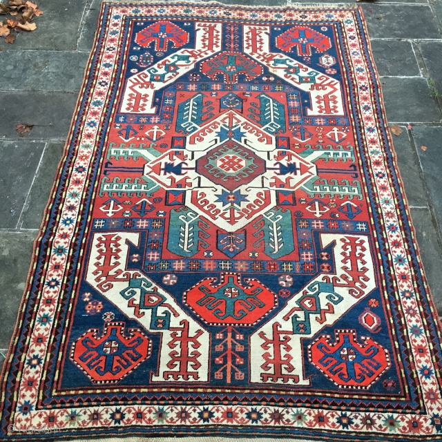 Antique Caucasian Karabagh KASIM USHAG USHAK USHAQ Rug 4'6" x 7'2" Collectible

very good condition,low pile around, flat pile middle, with a small repair ( not noticeable)
Please see pictures     