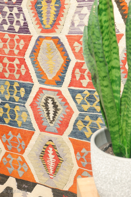Early 20th-Century Sutlegen Kilim – Anatolia

Antique kilim from Suteglen, dating from the early 20th century, is a stunning example of Anatolian village weaving. Its main design features three vertical columns of hexagons:  ...