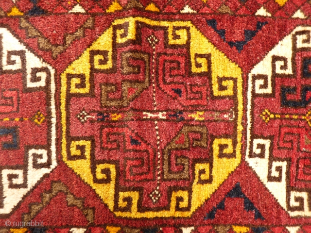 Uzbek mafrash panel. Soft glossy wool, thick pile. 96x42 cms                       