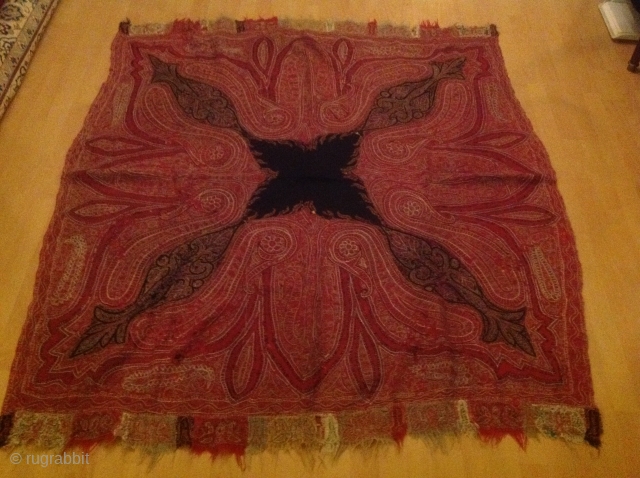 Antique shawl
170cmx145                               