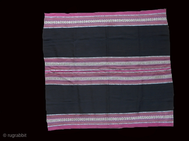 Aymara “Awayo” woman's shawl mantle cod. 0844, Sica Sica Region, Dept. of La Paz, Late 19th C. Bolivia. Natural dyes, alpaca. . Size cm. 114 x 122 (3’9” x 4’0”).
A typical woman  ...