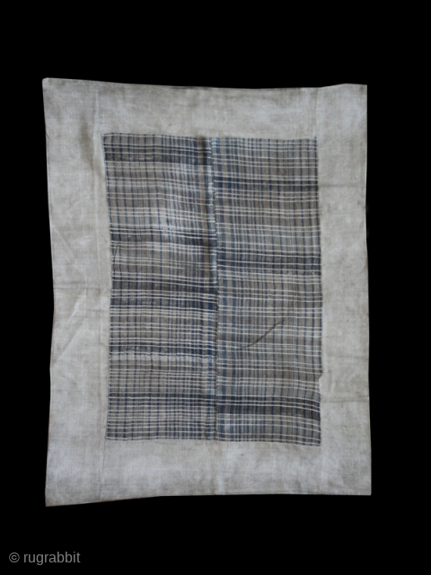 Blanket cod. 0475. Hemp, traditional fiber, natural dyes. Miao people Malipo area. Sothwest China. First half 20th. century. Very good condition. Cm. 130 x 168 (51 x 66 inches).    