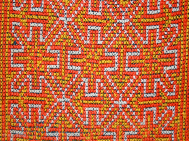 Woman' s skirt cod. 0096. Cotton embroidery on cotton. Hmong hilltribe. Laos. Circa 1960's. Very good condition. Cm. 48 x 488 ( 1'7" x 16').         ...