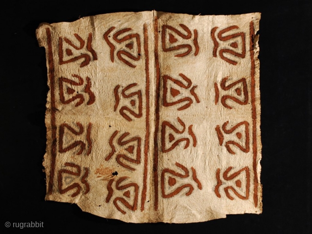 Tapa barkcloth cod. 0561. Collected in West New Britain but migrated from Collingwood Bay. Oro province. PNG. Very good condition (probably half of the original size, two of the four panels). Circa  ...