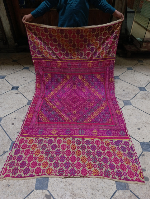 Swat valley shawl.Very fine hand embroidery done in silk threads. Vintage from swat , Pakistan . In excellent condition. Size 85× 48 inches. Please contact @ 
nooristanartgallery@yahoo.com      